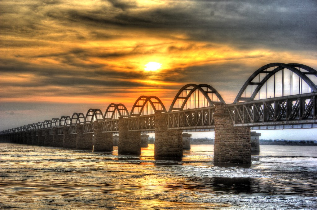 hyderabad to rajahmundry cab